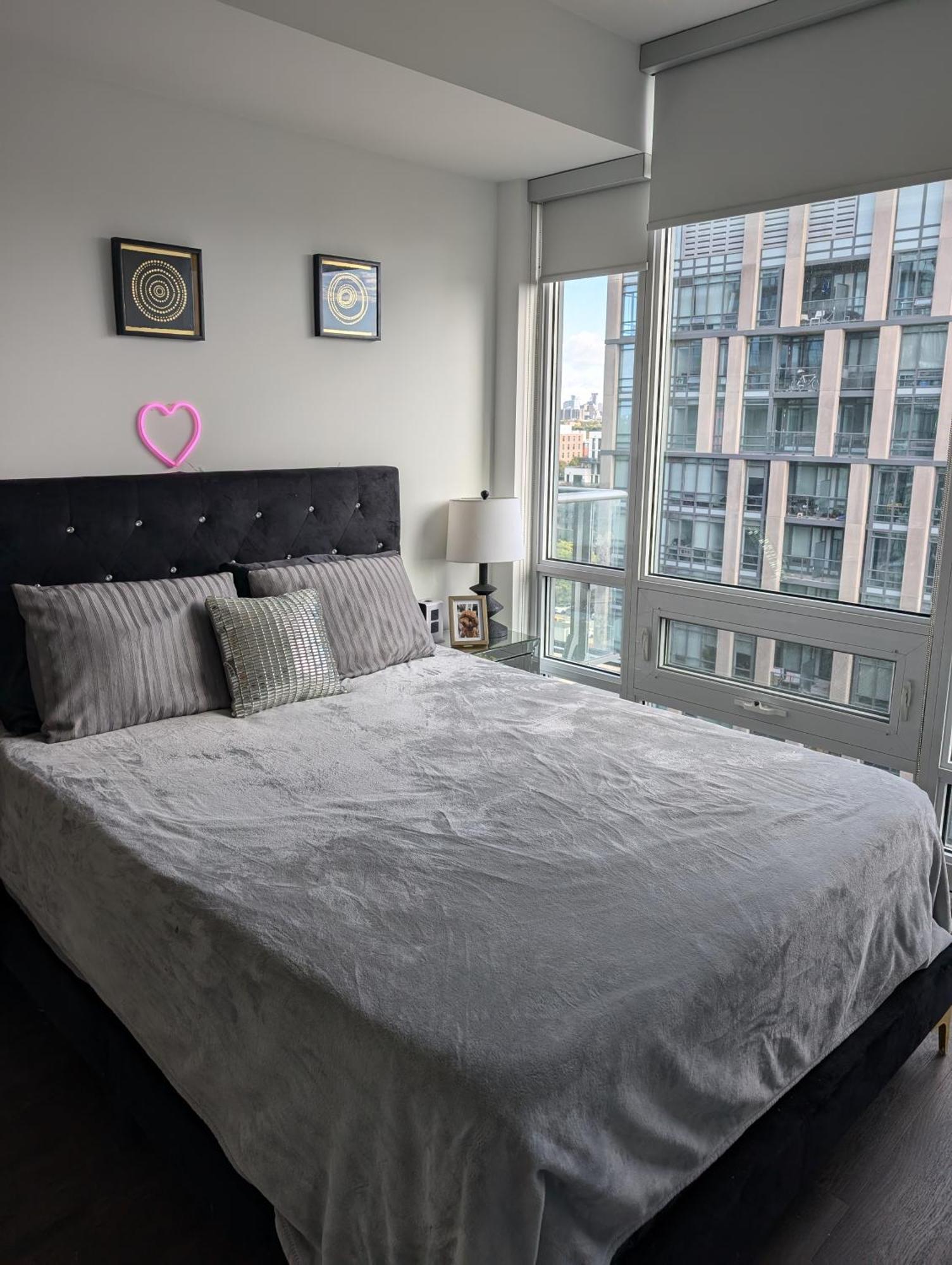 Liberty Village 1 Bedroom 2 Bathroom Toronto